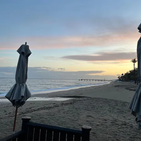 Cerca Del Mar
